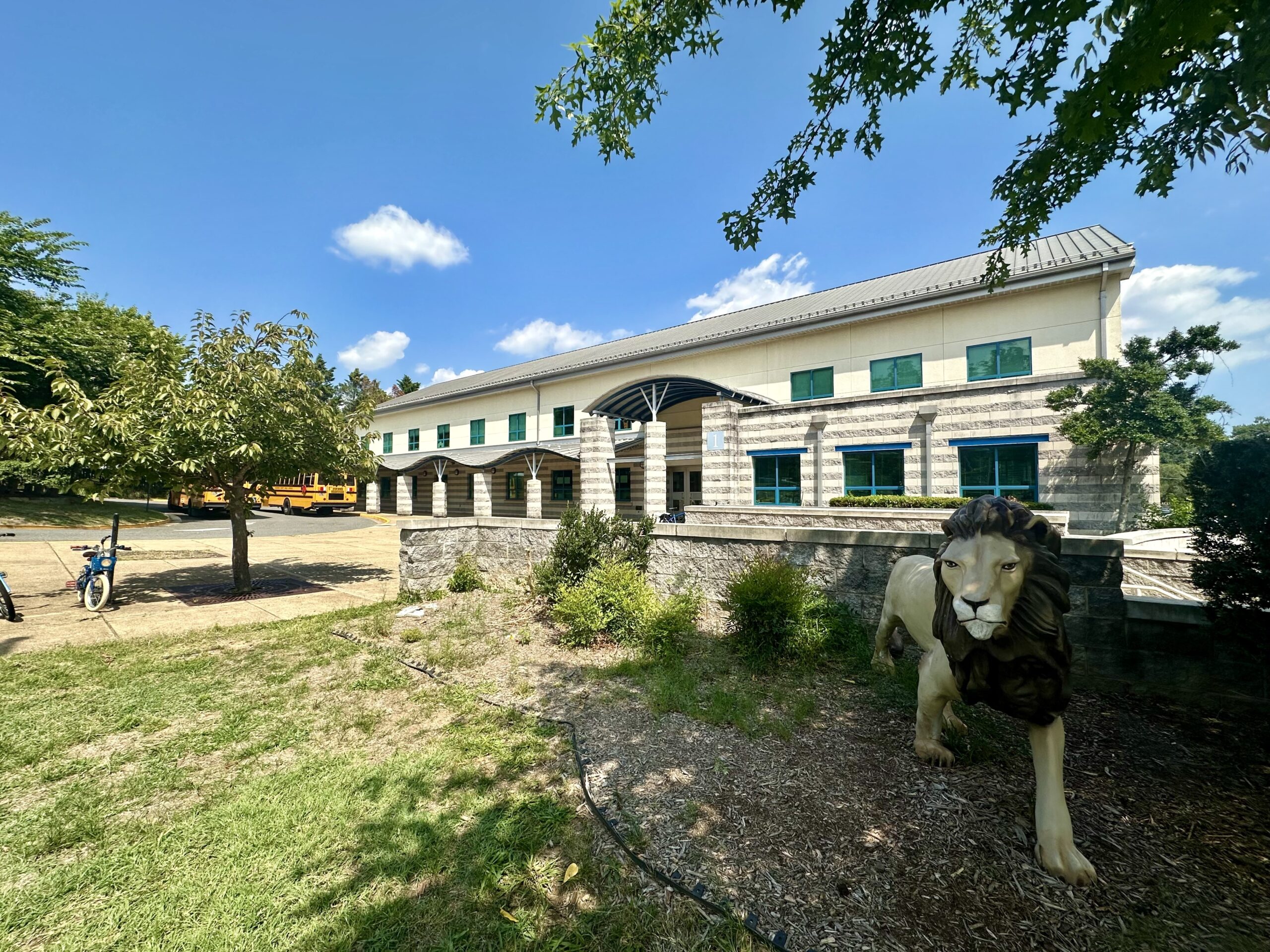 photo of Long Branch Elementary School